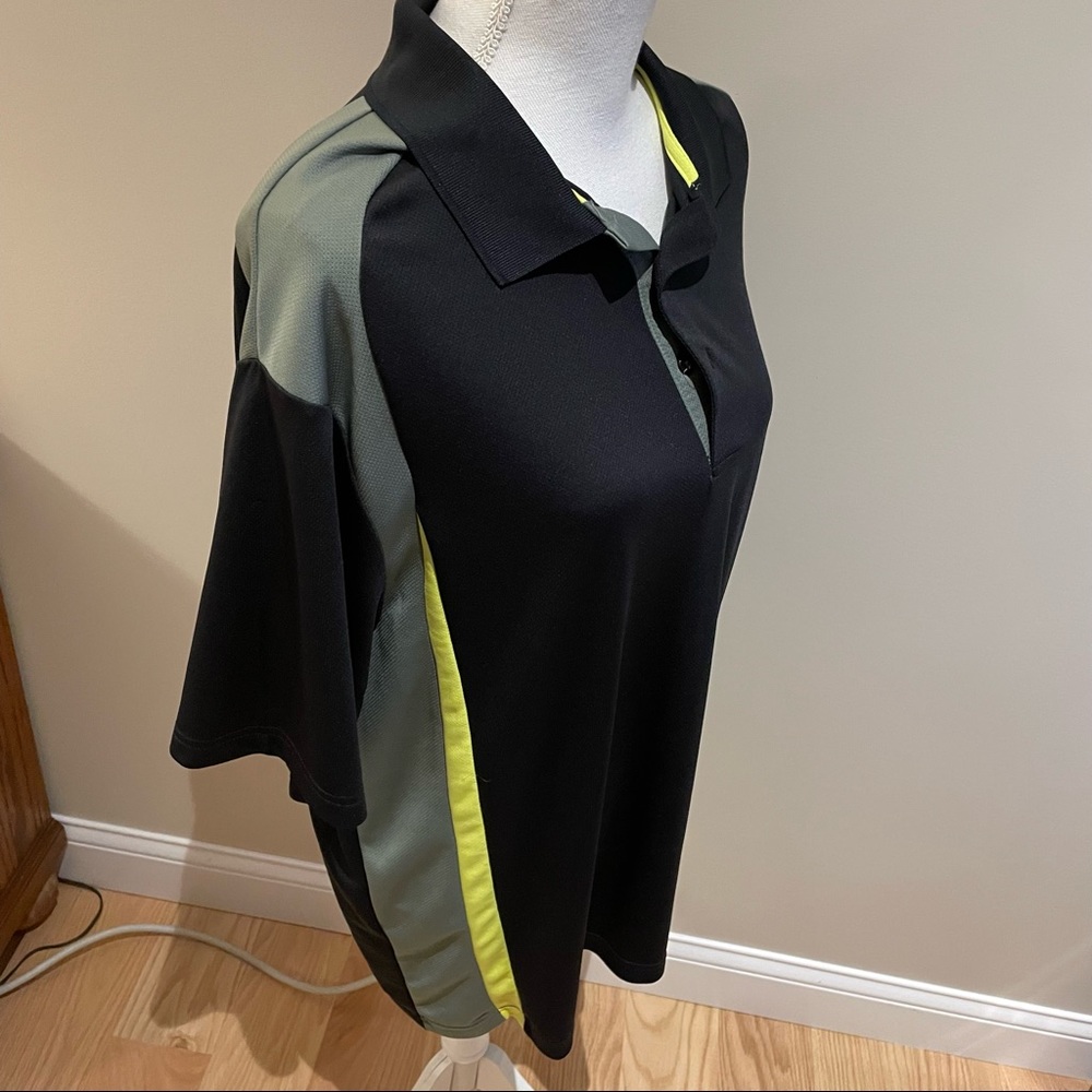Performance Polo - Picture 2 of 6
